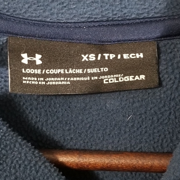 Under Armour Ladies Hoodie Size XS Blue/Pink Coldgear Loose Fit - Picture 3 of 5